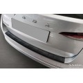 Ochranná lišta hrany kufru  Škoda Octavia IV combi 2019-2024 FL 2024-> černá mat 2/40341