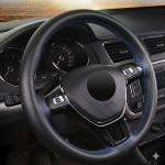 Potah volantu perforovaný černý s modrou nití 25-26